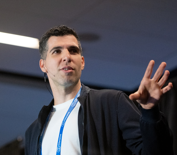 Jeronim Morina, Founder of Omaship